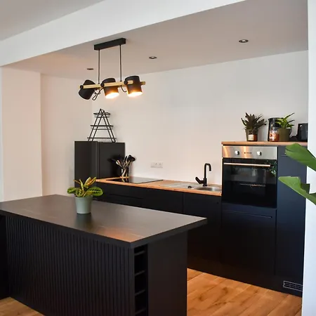 Kubi Family Apartment *
